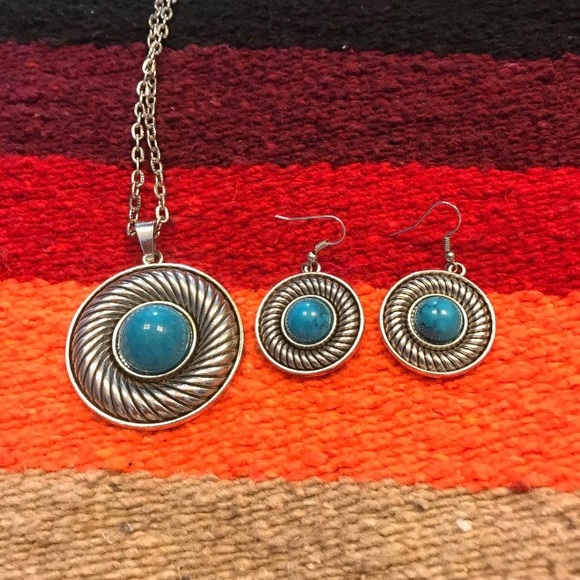 Jewelry - ~~4 for $10~~ Vintage Turquoise  Jewelry